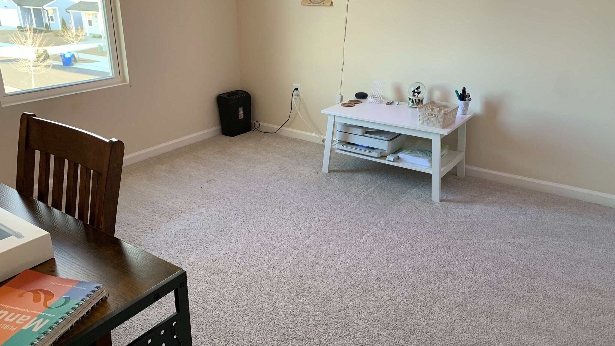 Building Photo - Room in House on Justice Union Ct