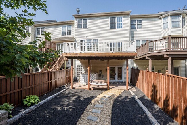 Building Photo - 134 Misty Pond Terrace