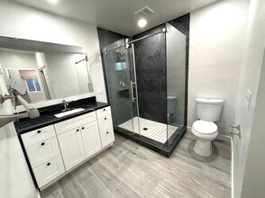 Building Photo - Cozy Studio with 1 bath apartment in Leimert Park area