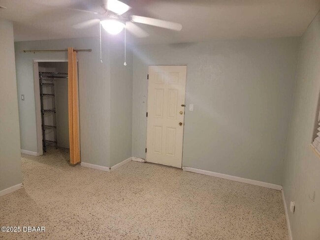 Building Photo - 1442 John Anderson Dr