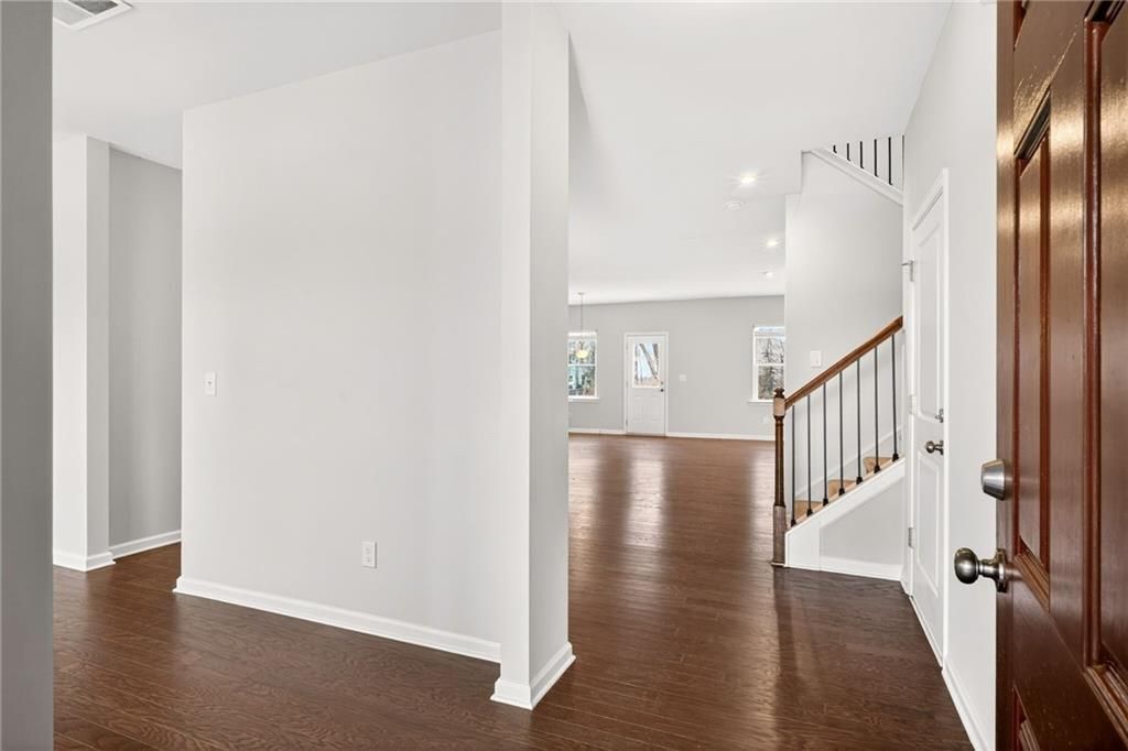 Building Photo - 5377 Fountainhead Ln
