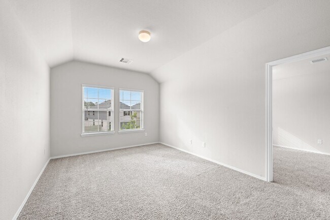 Building Photo - 16868 Pink Wintergreen Dr