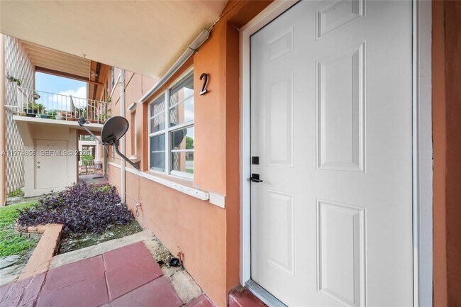 Building Photo - 3551 SW 10th St