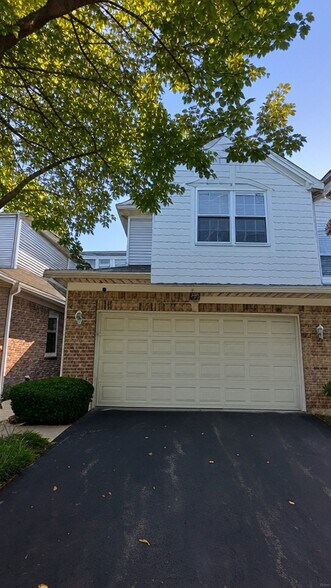 Primary Photo - 115 Bay Dr