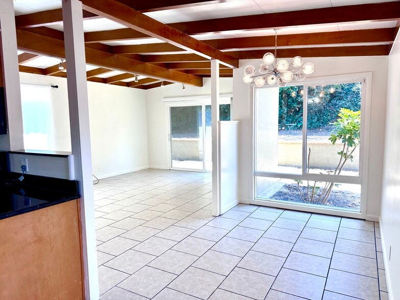 Dining Room - 220 Los Altos Pl