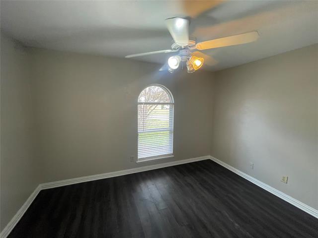 Building Photo - 407 Woodcrest Way