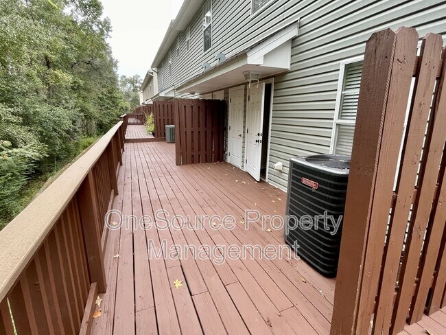 Building Photo - 4434 Gearhart Rd