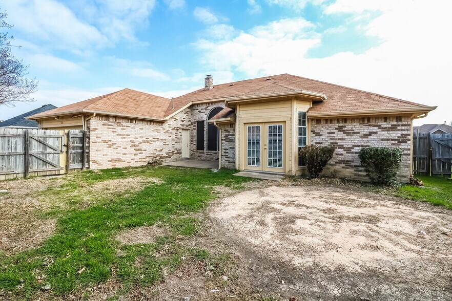 Building Photo - 713 Claire View Dr