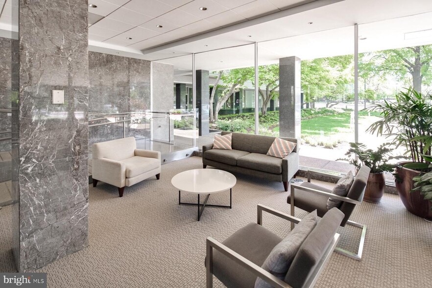 Building lobby - with package service/concierge - 2475 Virginia Ave NW