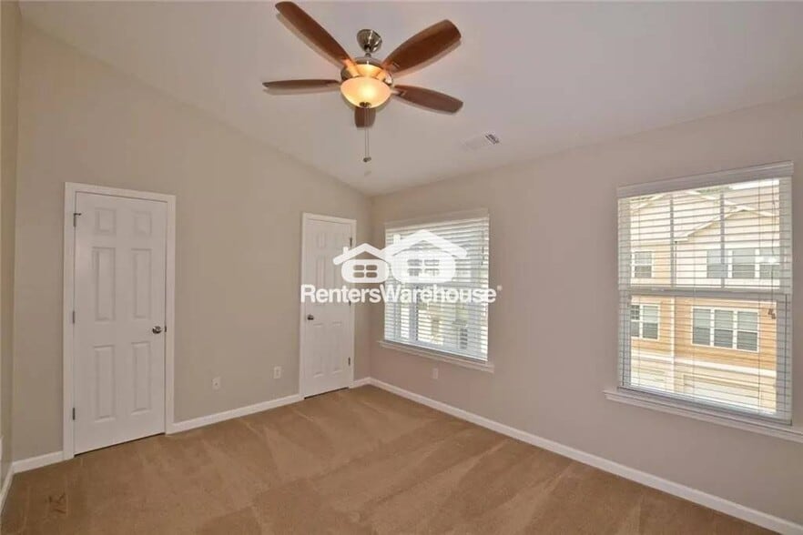 Building Photo - 3019 Liberty Way NW