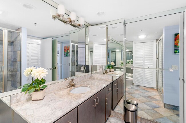 Building Photo - 4750 S Ocean Blvd