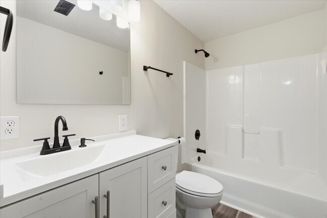 Building Photo - 6743 Kamloops Dr