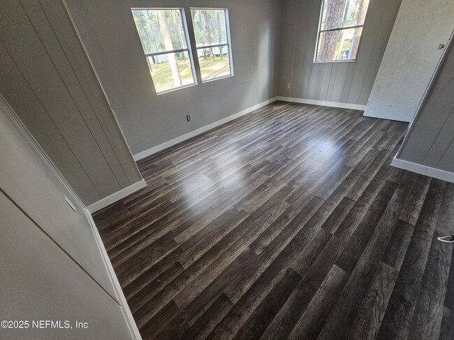 Building Photo - 7577 Sonia Dr