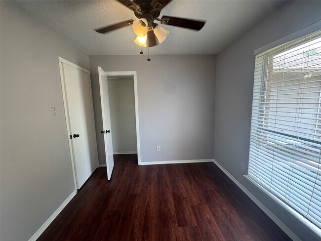 Building Photo - 19439 Cypress Bay Dr