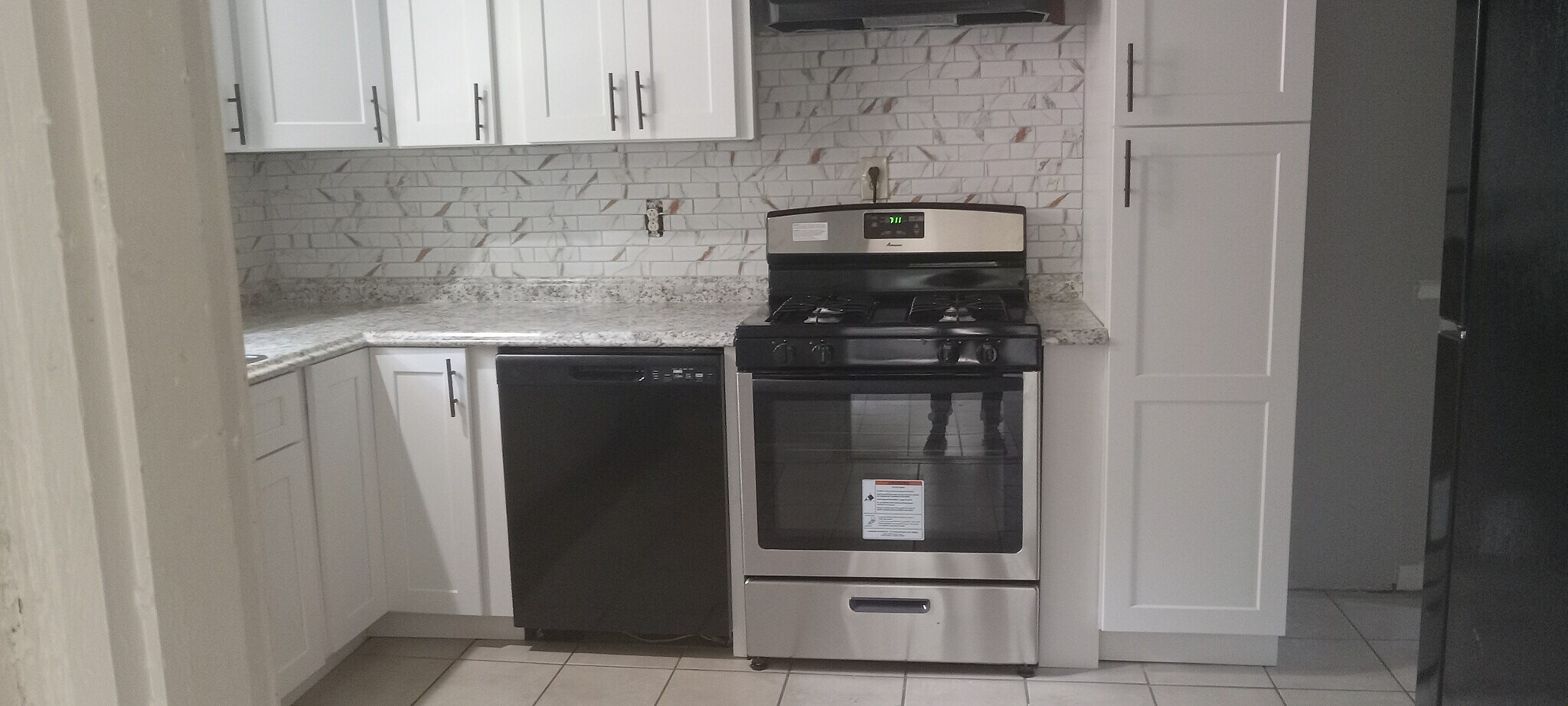 Building Photo - Room in House on Batiste Garden Cir