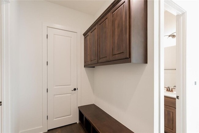 Building Photo - 262 Cistern Wy