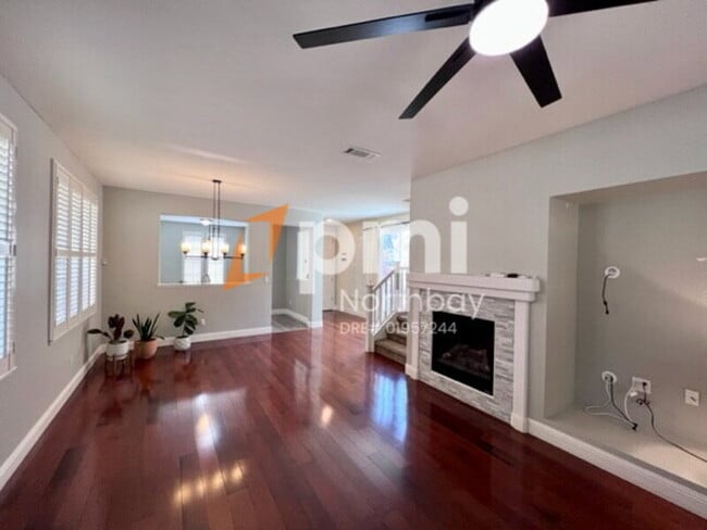 Building Photo - 1060 Villaggio Cir