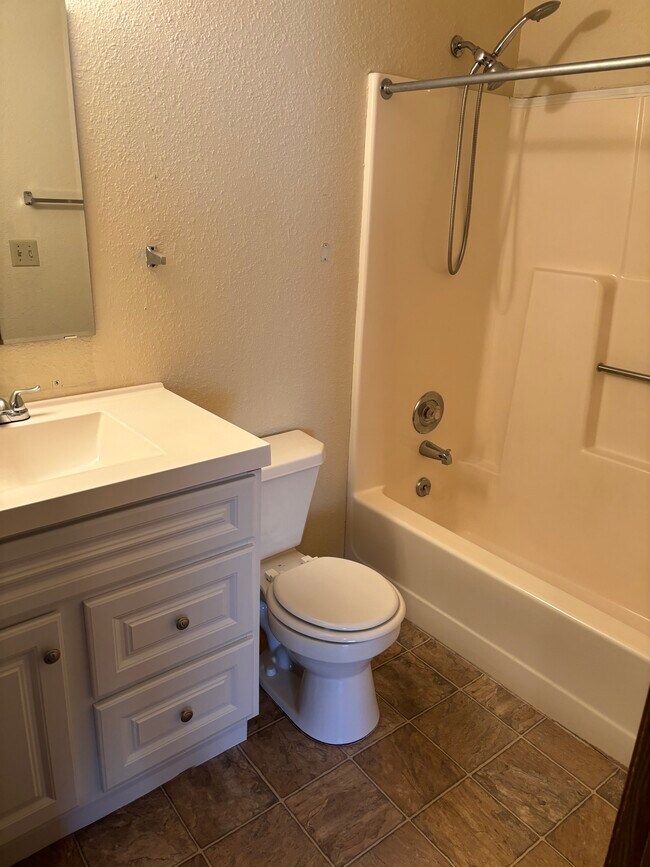 Building Photo - 505 Colorado St