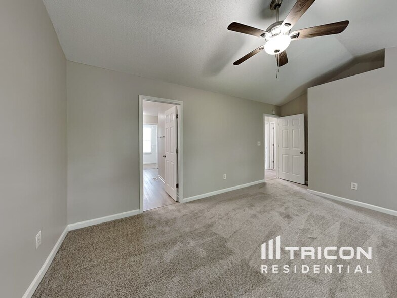 Building Photo - 2121 Serenity Dr NW