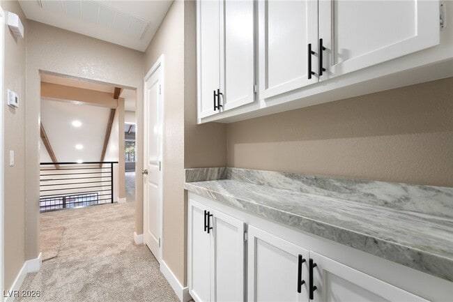 Building Photo - 968 Pinehurst Dr