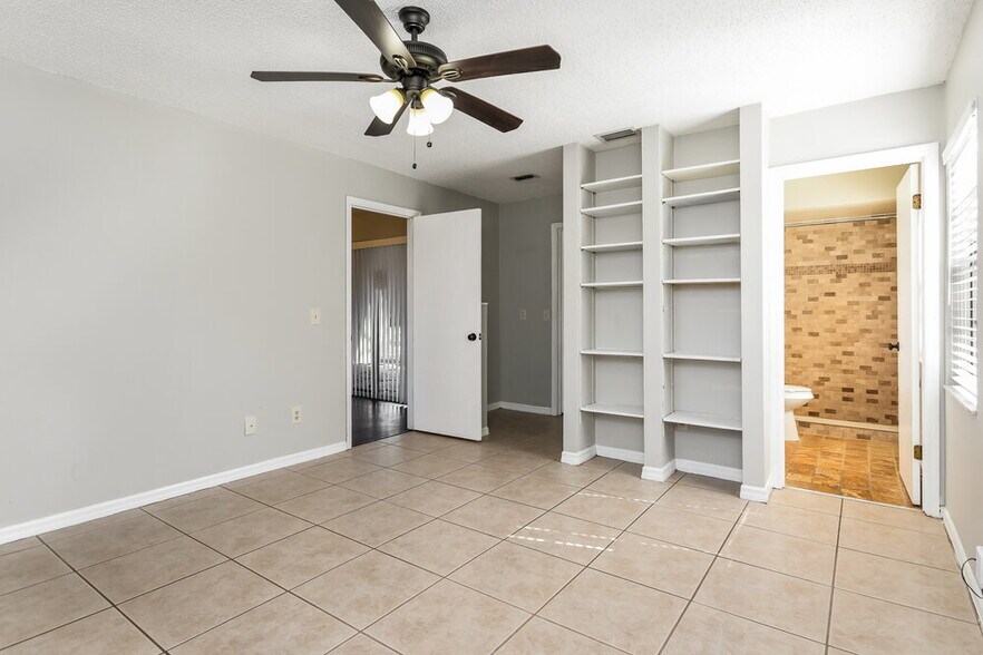 Building Photo - 9124 Palos Verde Dr