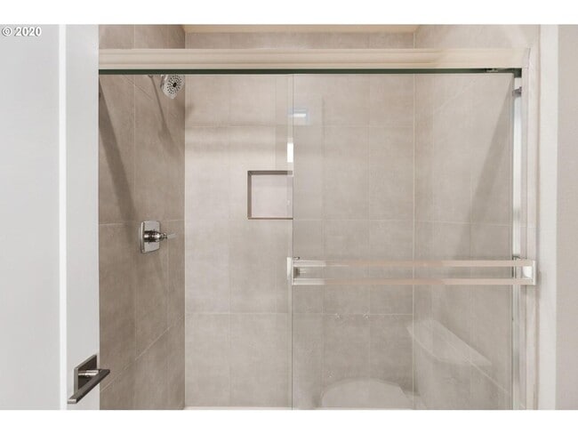 Building Photo - BEAUTIFUL NEWER CONSTRUCTION 4 BD HOME W/2 CAR GARAGE, W/D IN UNIT, AND MORE!