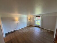 Building Photo - 8112 Pete Wiles Rd