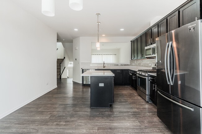 Building Photo - 4446 Monroe Ct