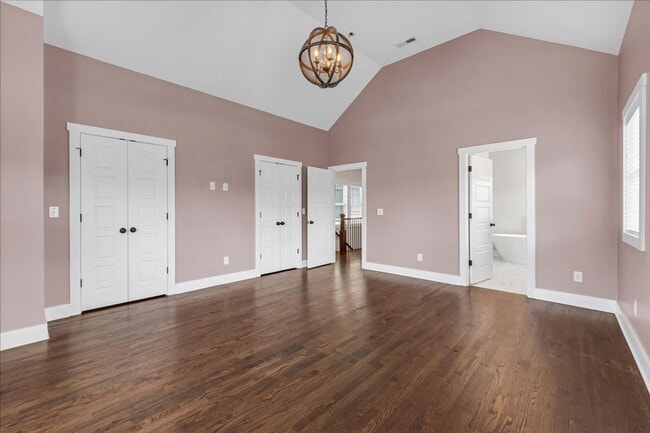Building Photo - Columbia Avenue Condo