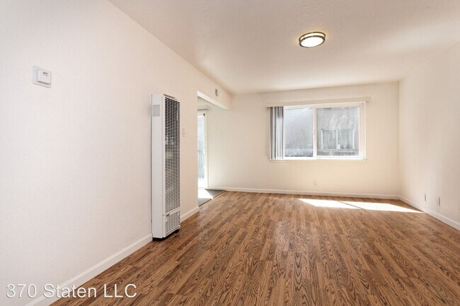 Building Photo - 370 Staten Ave