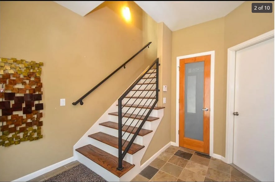 First Floor - 3010 Caroline St