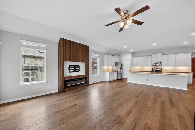 Building Photo - 18102 Humber River Ln