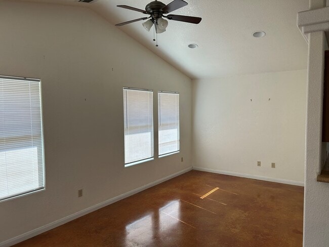 Building Photo - 486 Bridle Path