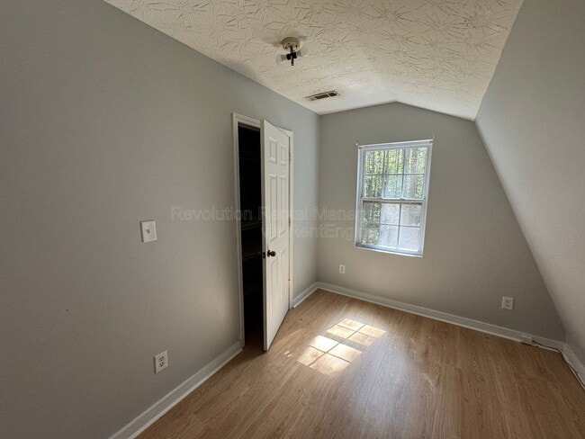 Building Photo - 202 Fenner Rd