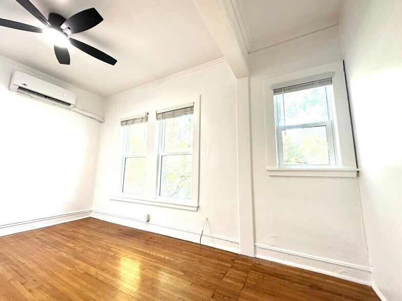 Building Photo - 1108 S Detroit Ave Michael