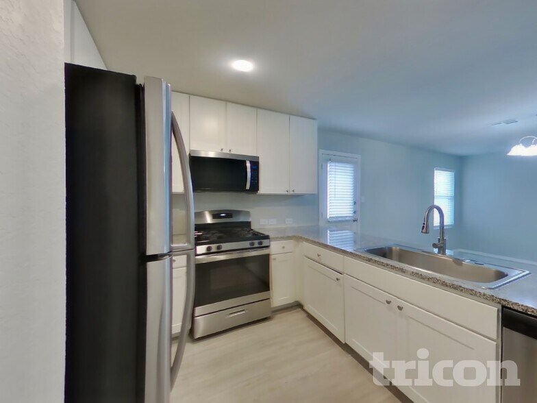 Building Photo - 7219 Lincoln Trce