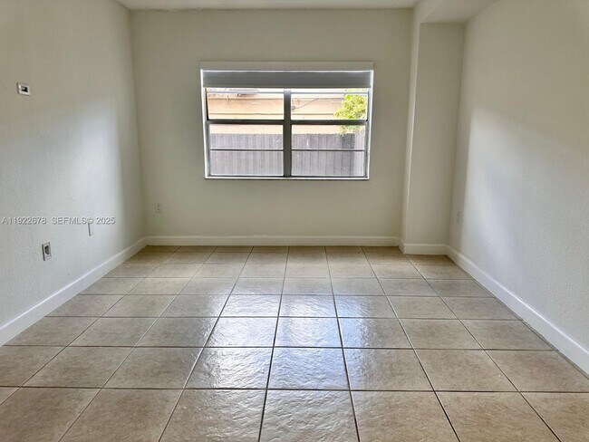 Building Photo - 10900 SW 104th St