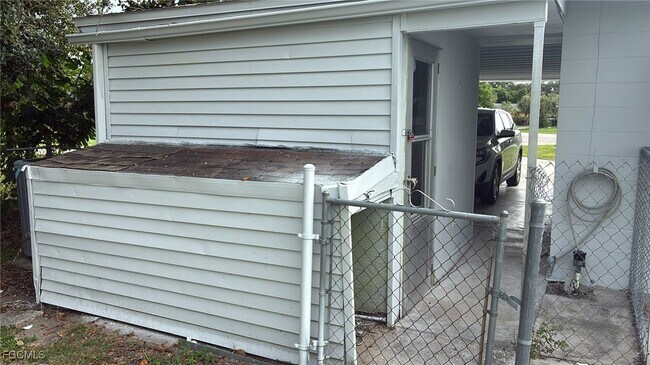 Building Photo - 121 Andros St