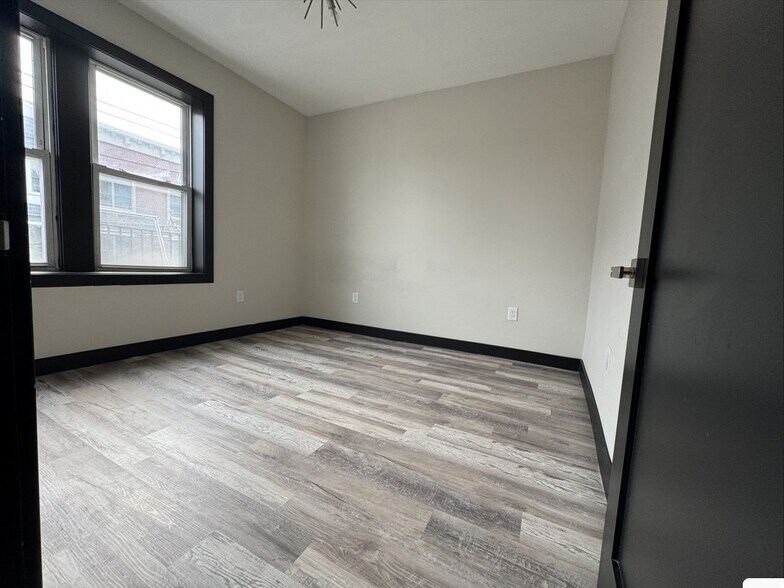 55 Lincoln St 302 - 63 Lincoln St