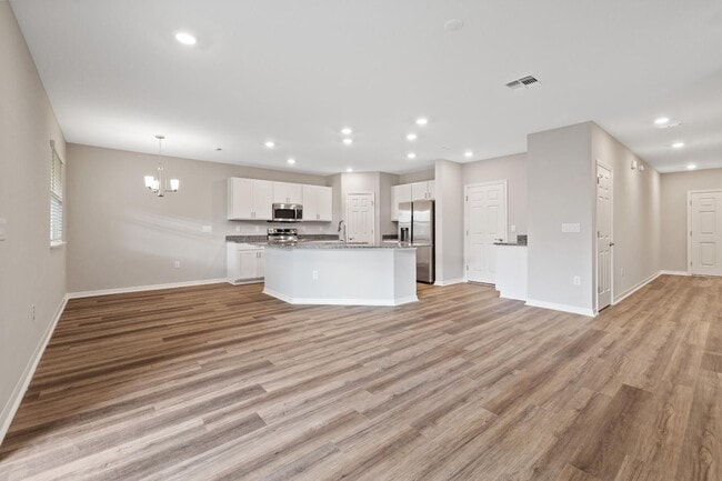 Building Photo - Newer Construction! 4 Beds/2.5 Baths!