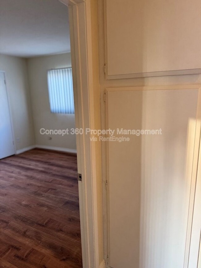 Building Photo - 114 20th St