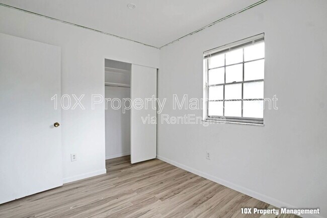 Building Photo - 92 Cherrington Rd