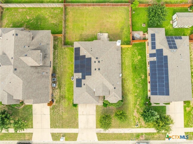 Building Photo - 6711 Bayberry Dr
