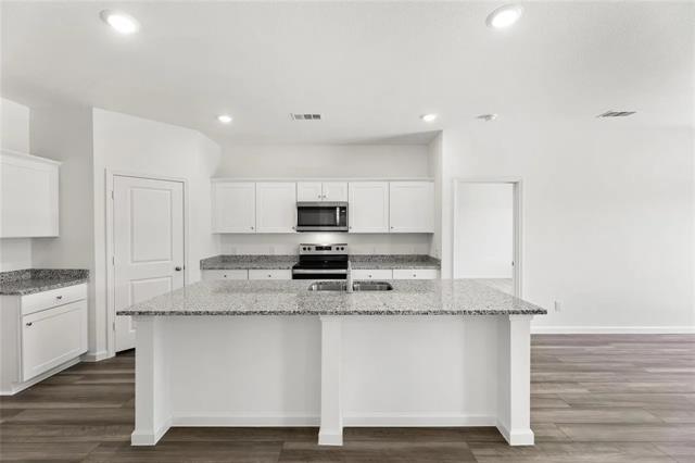Building Photo - 1834 Sandlin Dr