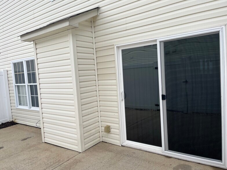 Building Photo - 4135 Dudleys Grant Dr