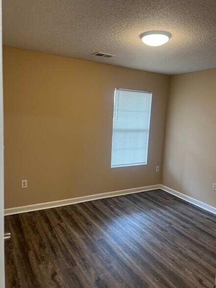 Building Photo - 3685 Clay Pond Village Ln