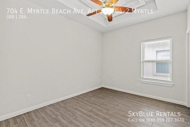 Building Photo - 704 E Myrtle Beach Ave