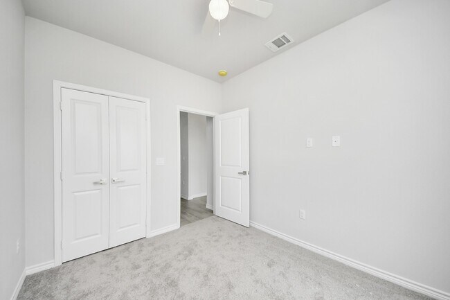 Building Photo - 382 Rd 5704