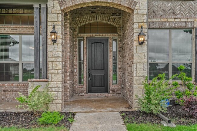 Building Photo - 8165 Honeywell Ave