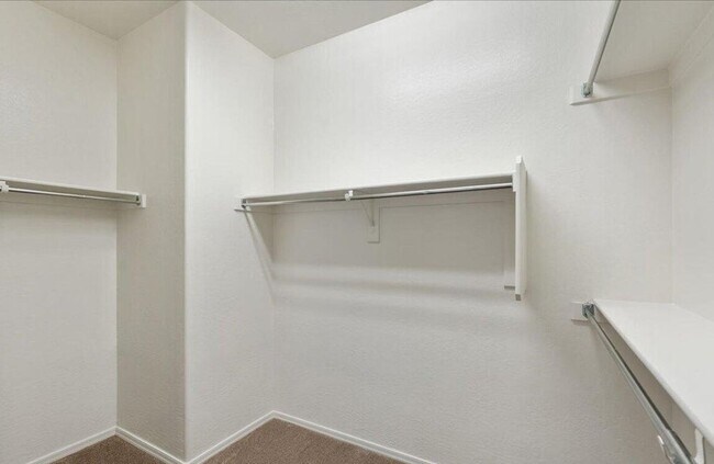 Building Photo - Lovely Two Bedroom Near Golf and Airport-Prescott